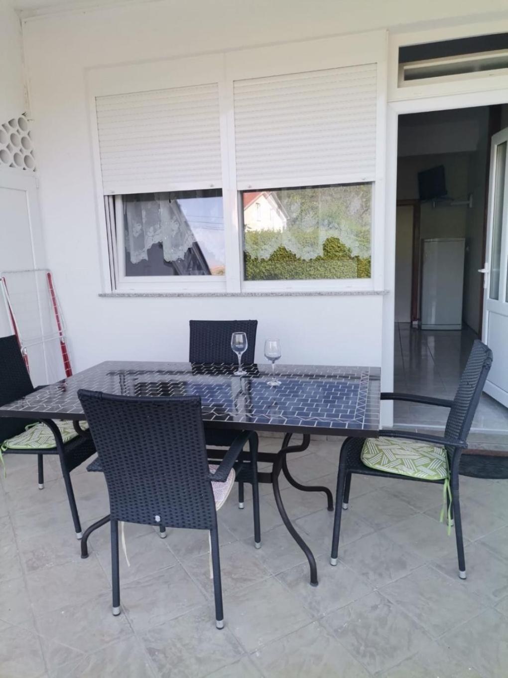Apartments Mig - With Beautiful Garden Supetarska Draga Extérieur photo
