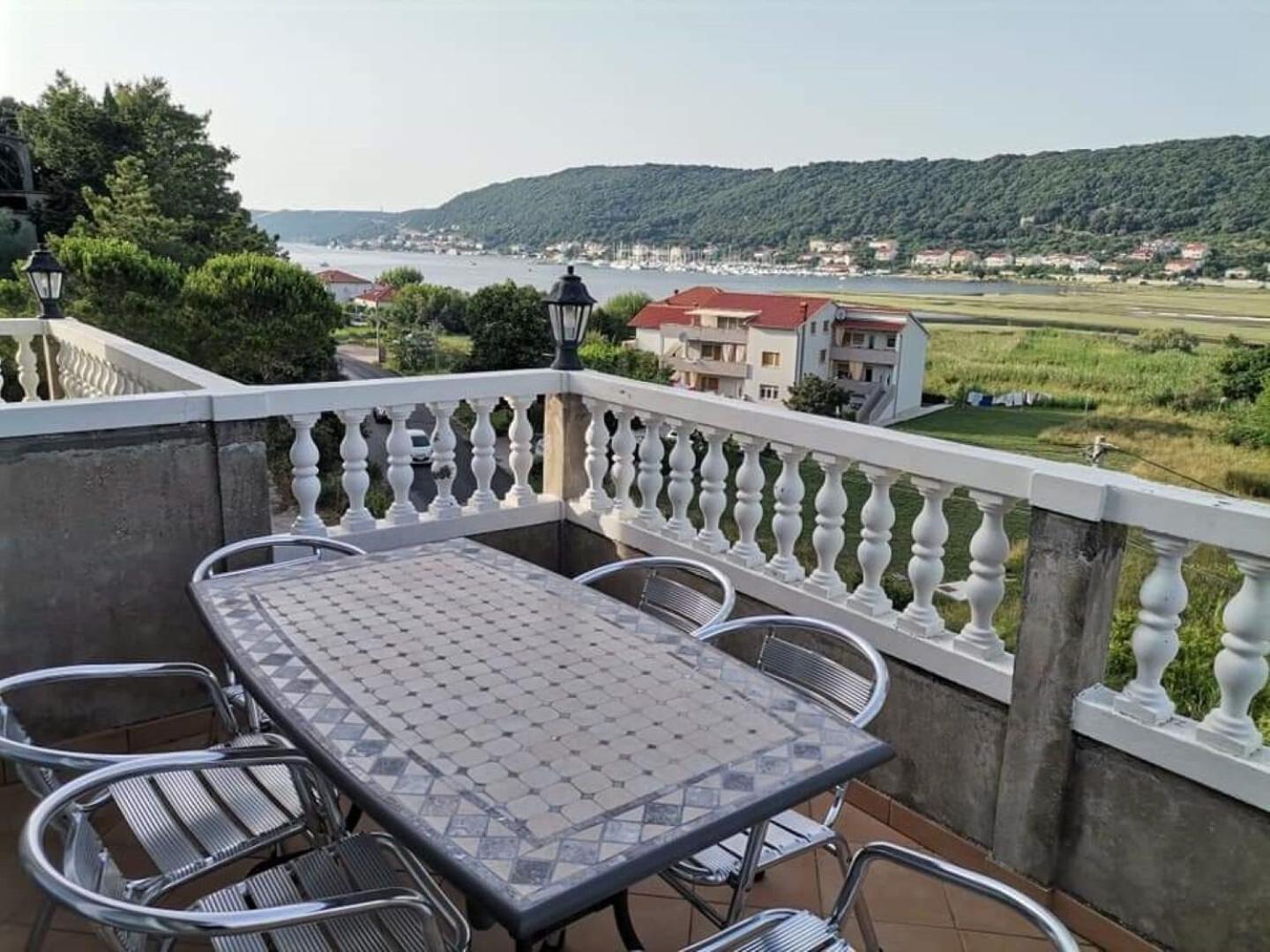 Apartments Mig - With Beautiful Garden Supetarska Draga Extérieur photo