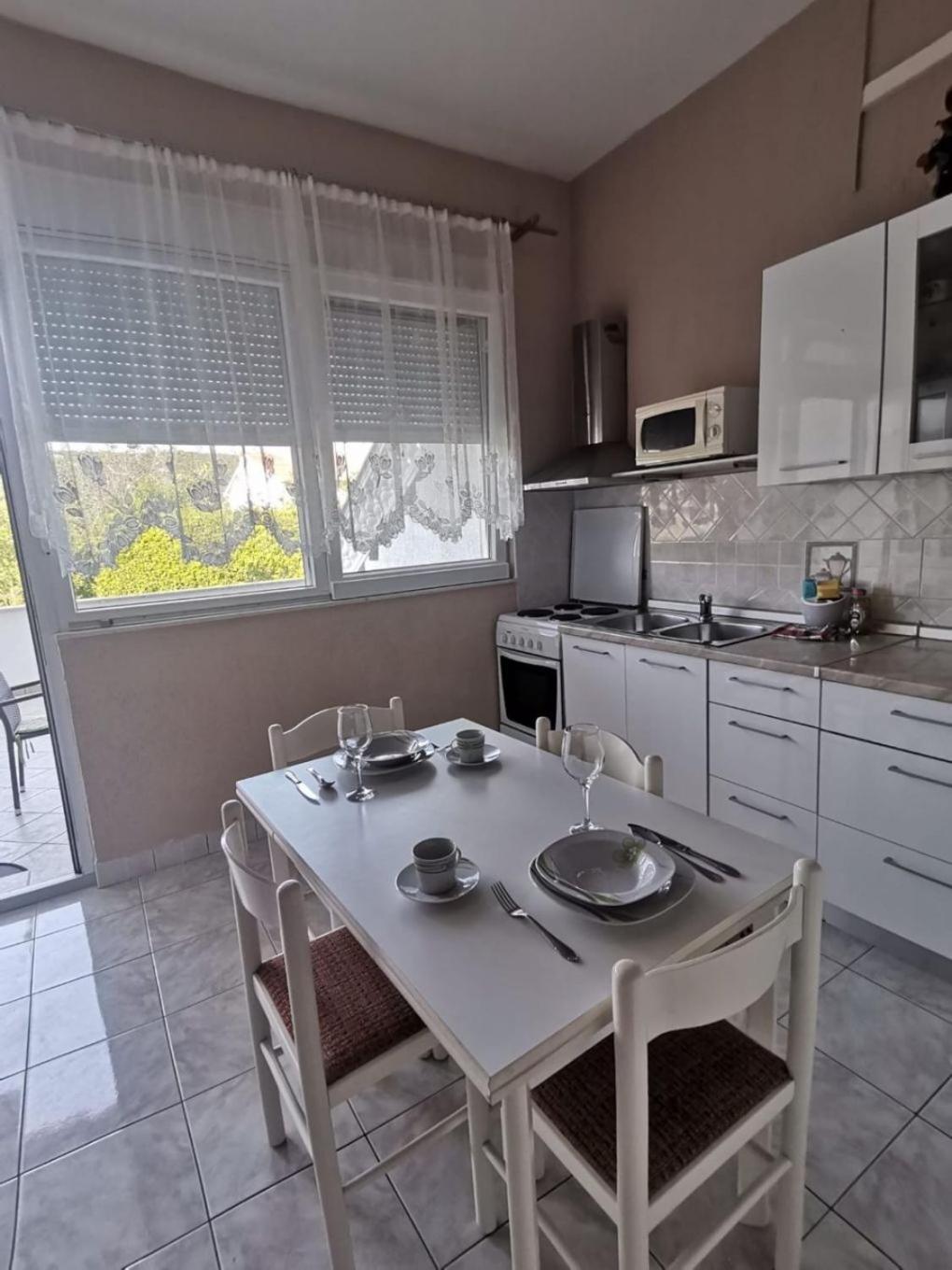 Apartments Mig - With Beautiful Garden Supetarska Draga Extérieur photo