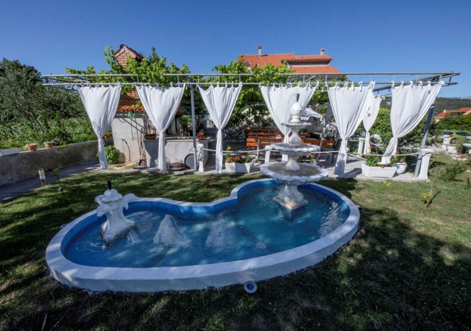 Apartments Mig - With Beautiful Garden Supetarska Draga Extérieur photo