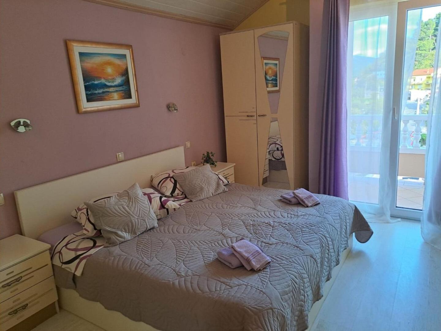 Apartments Mig - With Beautiful Garden Supetarska Draga Extérieur photo